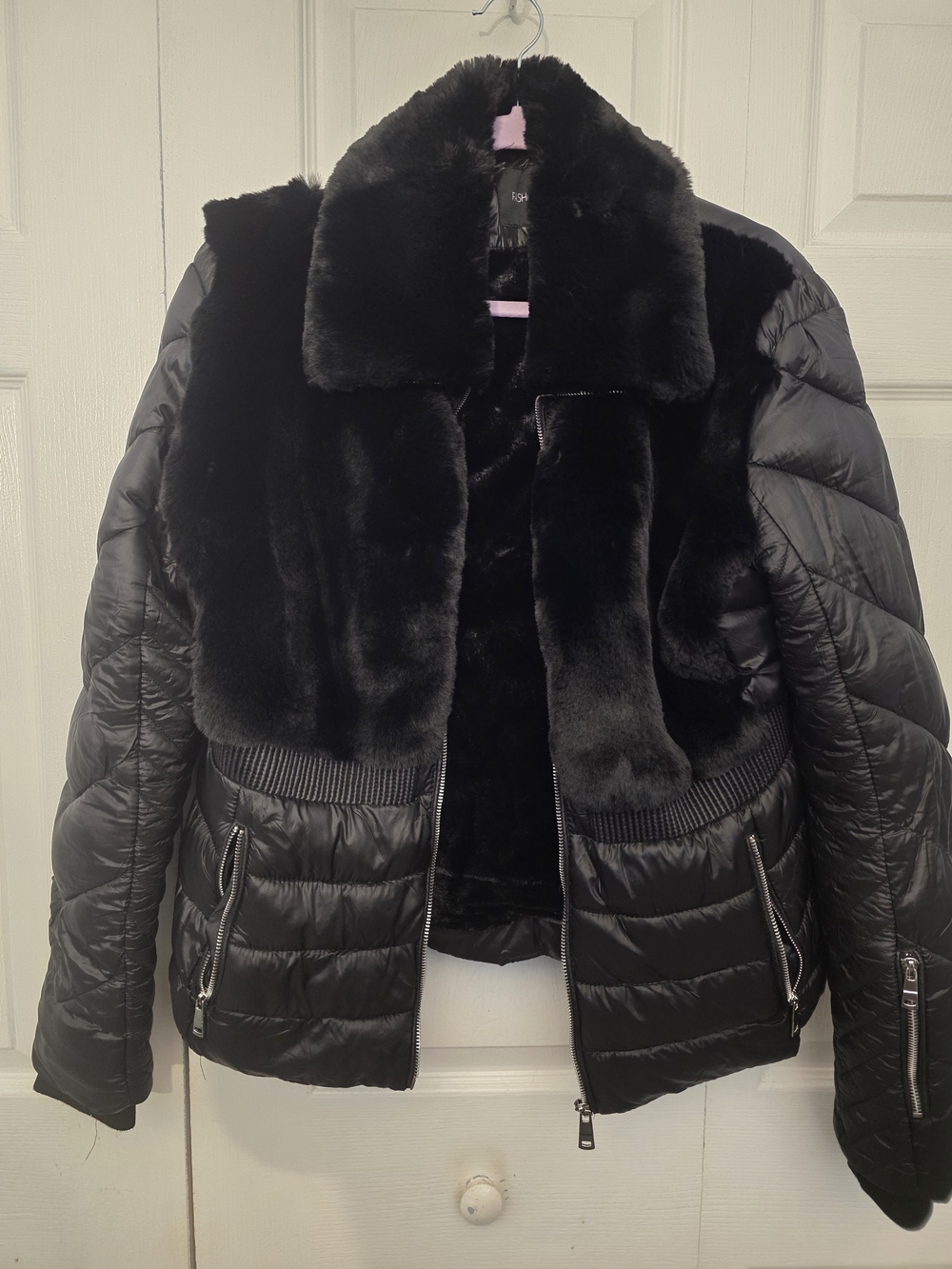 Fashion Nova Black Quilted Puffer Jacket with Faux Fur Collar